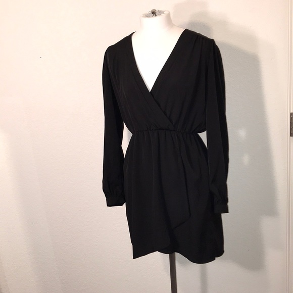 Honey Punch Dresses & Skirts - SOLD- Honey punch Long sleeve black dress